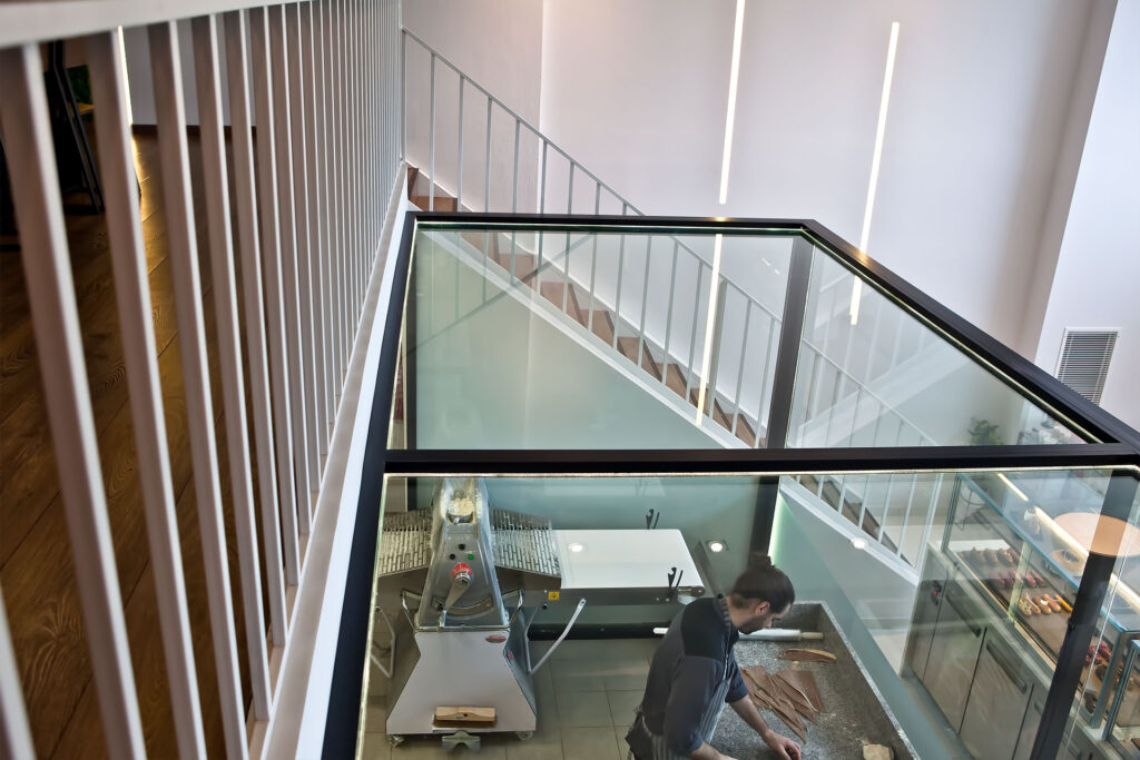 4-Inside
